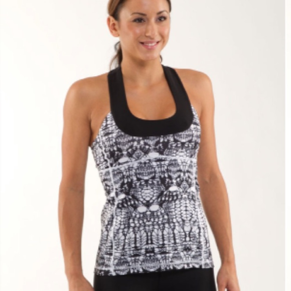 Lululemon Scoop Neck Tank White Luon Black Size 6